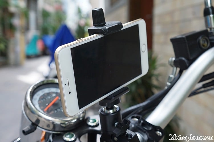 Kẹp gắn điện thoại và Action Cam máy ảnh trên xe - Metrophone.vn