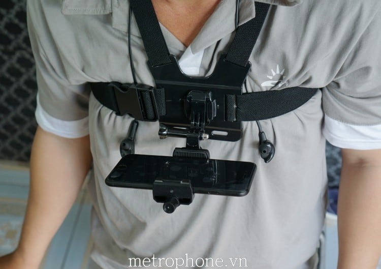 Dây đeo ngực cho điện thoại làm camera hành trình và GPS - metrophone.vn